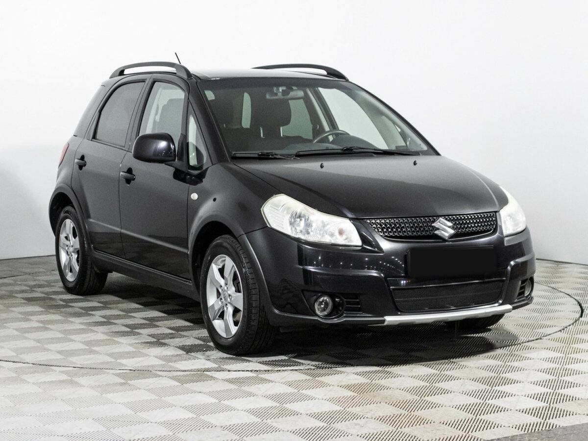 Suzuki SX4 с пробегом — 2010 год. Фото: #2