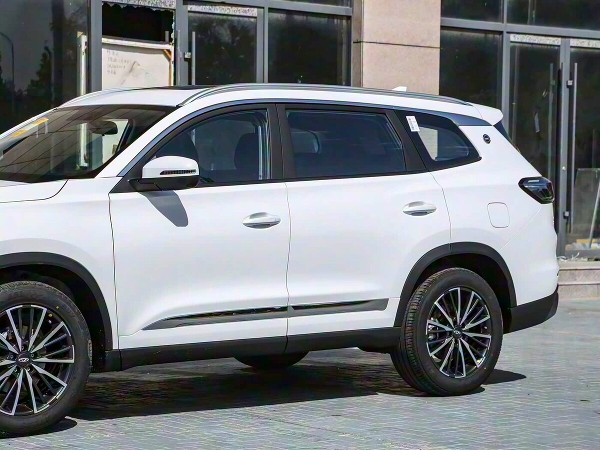 Chery Tiggo 8 с пробегом — 2025 год. Фото: #1