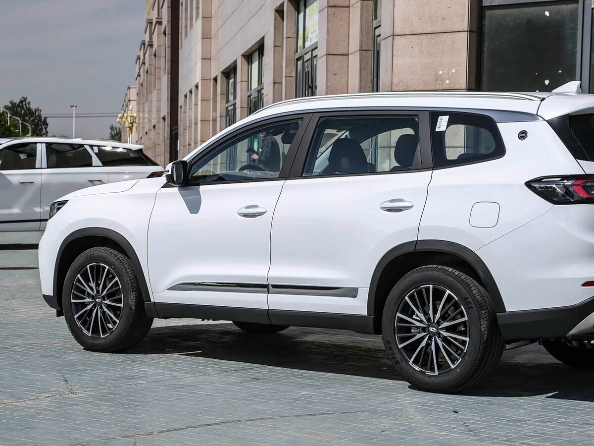 Chery Tiggo 8 с пробегом — 2025 год. Фото: #2