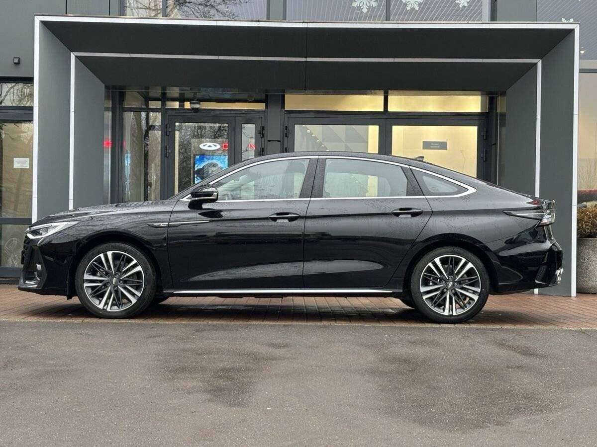 Chery Arrizo 8 с пробегом — 2024 год. Фото: #7