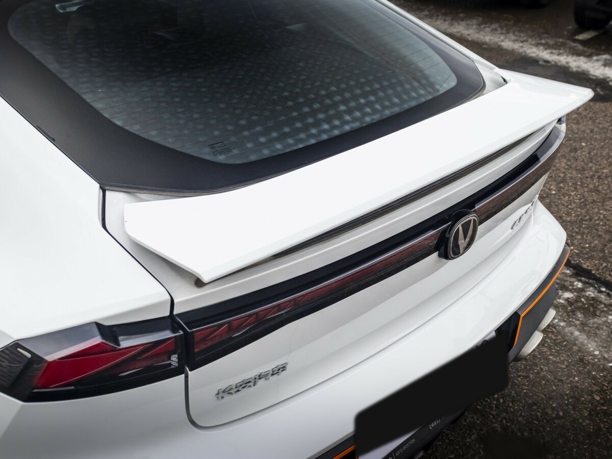 Changan UNI-V с пробегом — 2023 год. Фото: #7