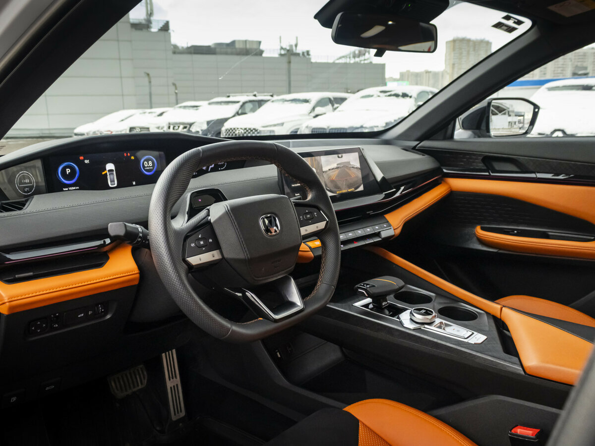 Changan UNI-V с пробегом — 2023 год. Фото: #11