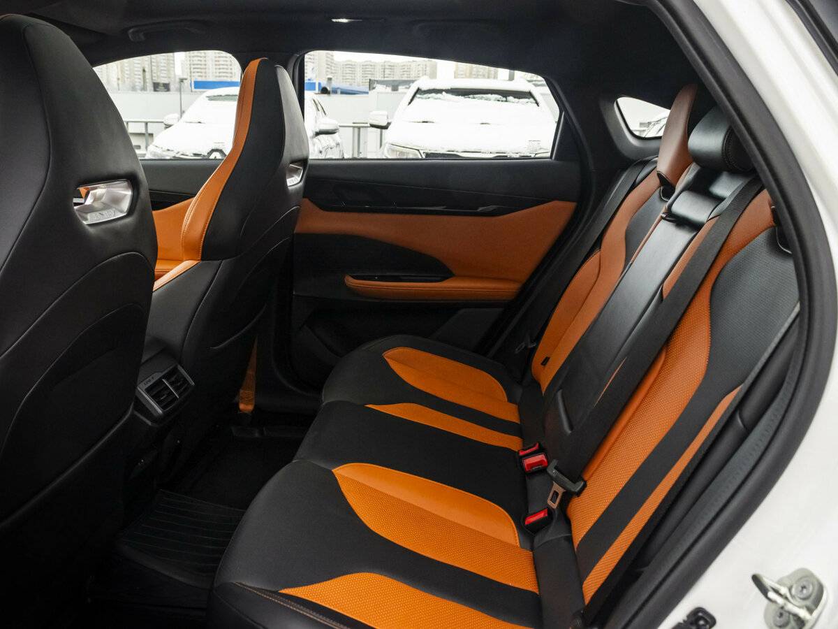 Changan UNI-V с пробегом — 2023 год. Фото: #14