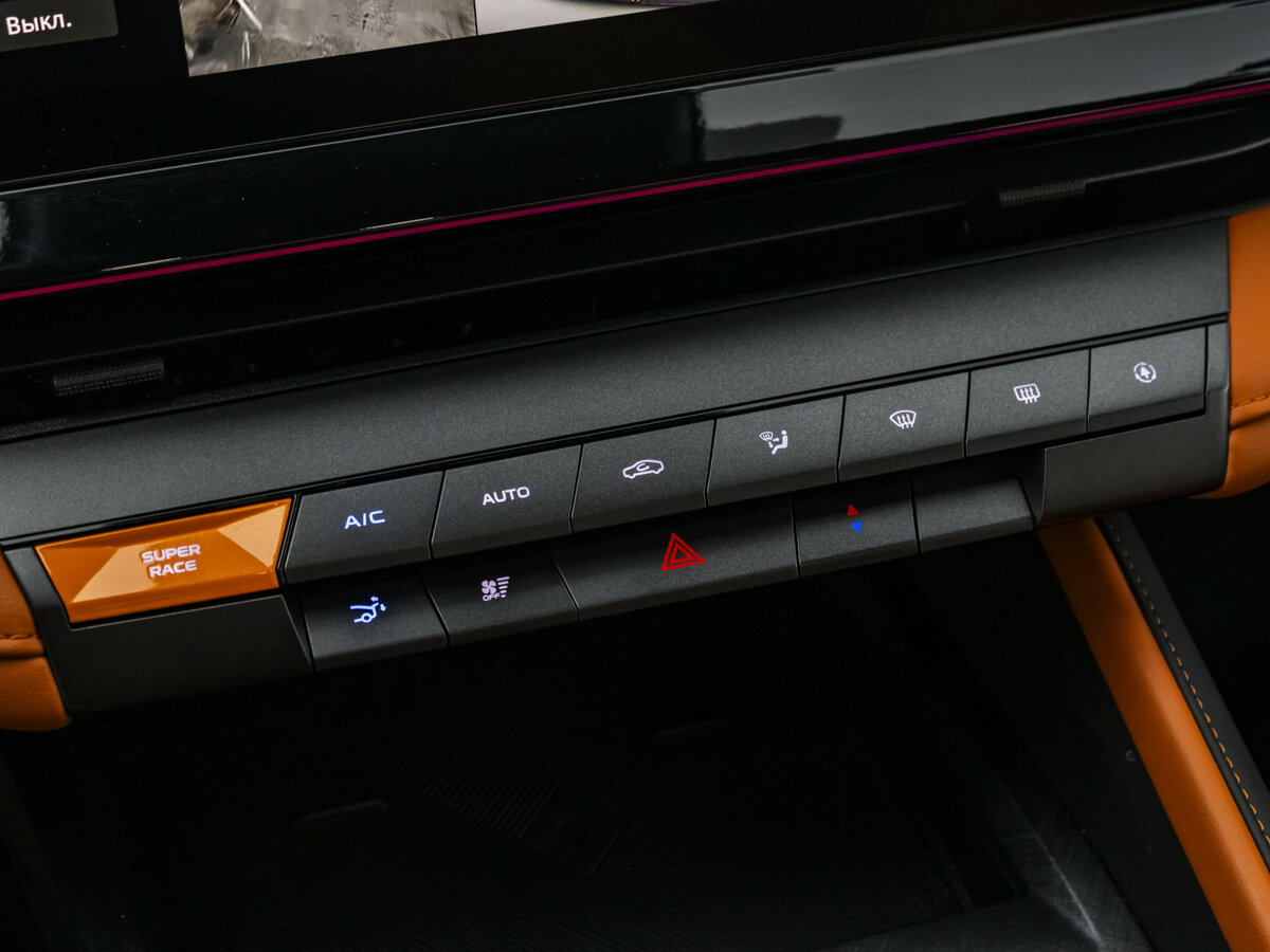 Changan UNI-V с пробегом — 2023 год. Фото: #16