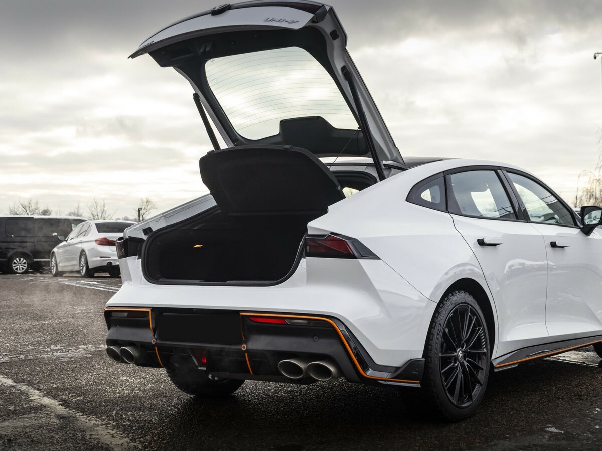 Changan UNI-V с пробегом — 2023 год. Фото: #19