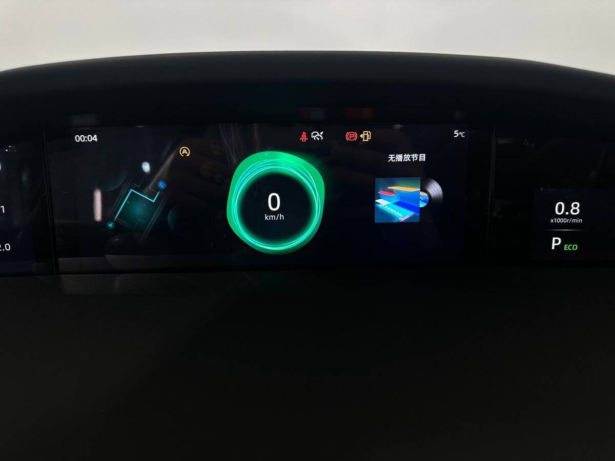 Changan UNI-K с пробегом — 2023 год. Фото: #10