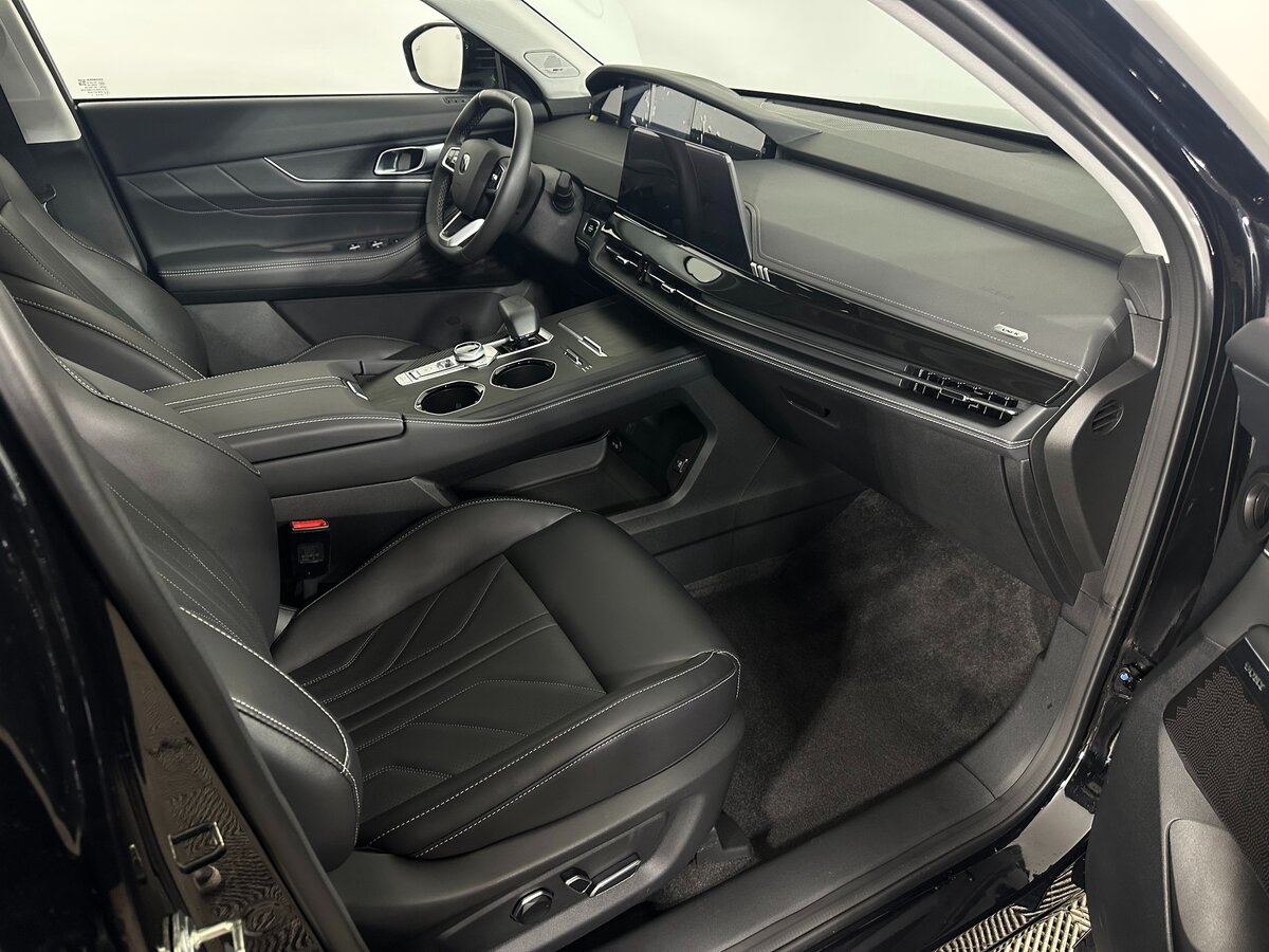 Changan UNI-K с пробегом — 2023 год. Фото: #13