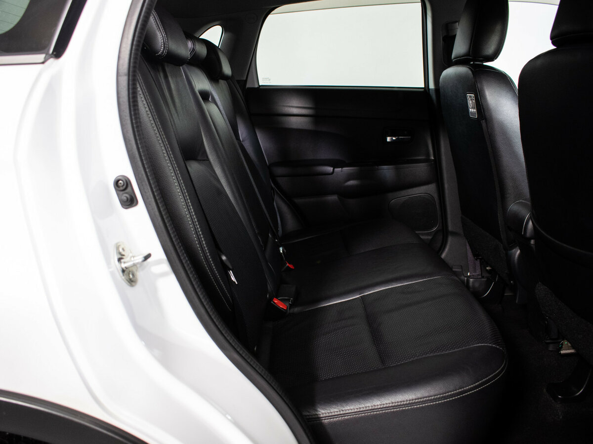 Mitsubishi ASX с пробегом — 2014 год. Фото: #8