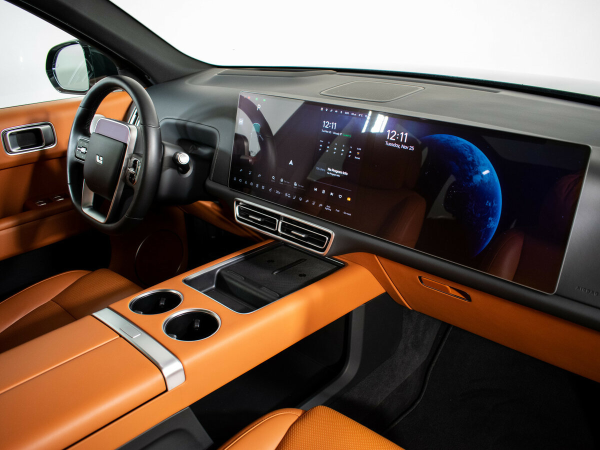 LiXiang L9 с пробегом — 2023 год. Фото: #14