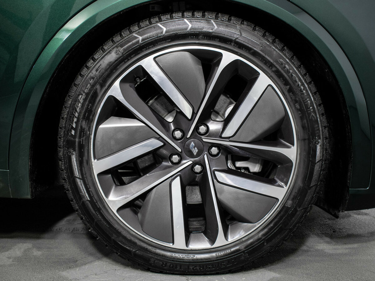 LiXiang L9 с пробегом — 2023 год. Фото: #27