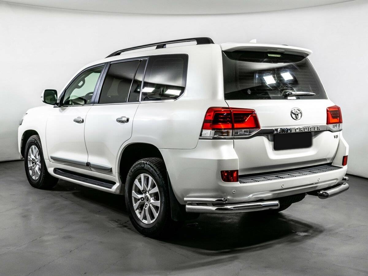 Toyota Land Cruiser с пробегом — 2019 год. Фото: #6