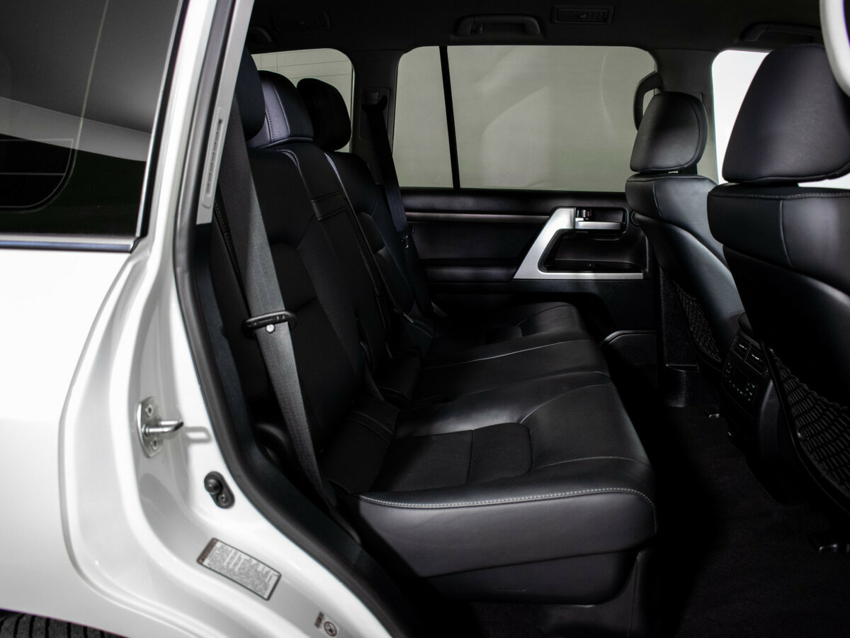 Toyota Land Cruiser с пробегом — 2019 год. Фото: #9