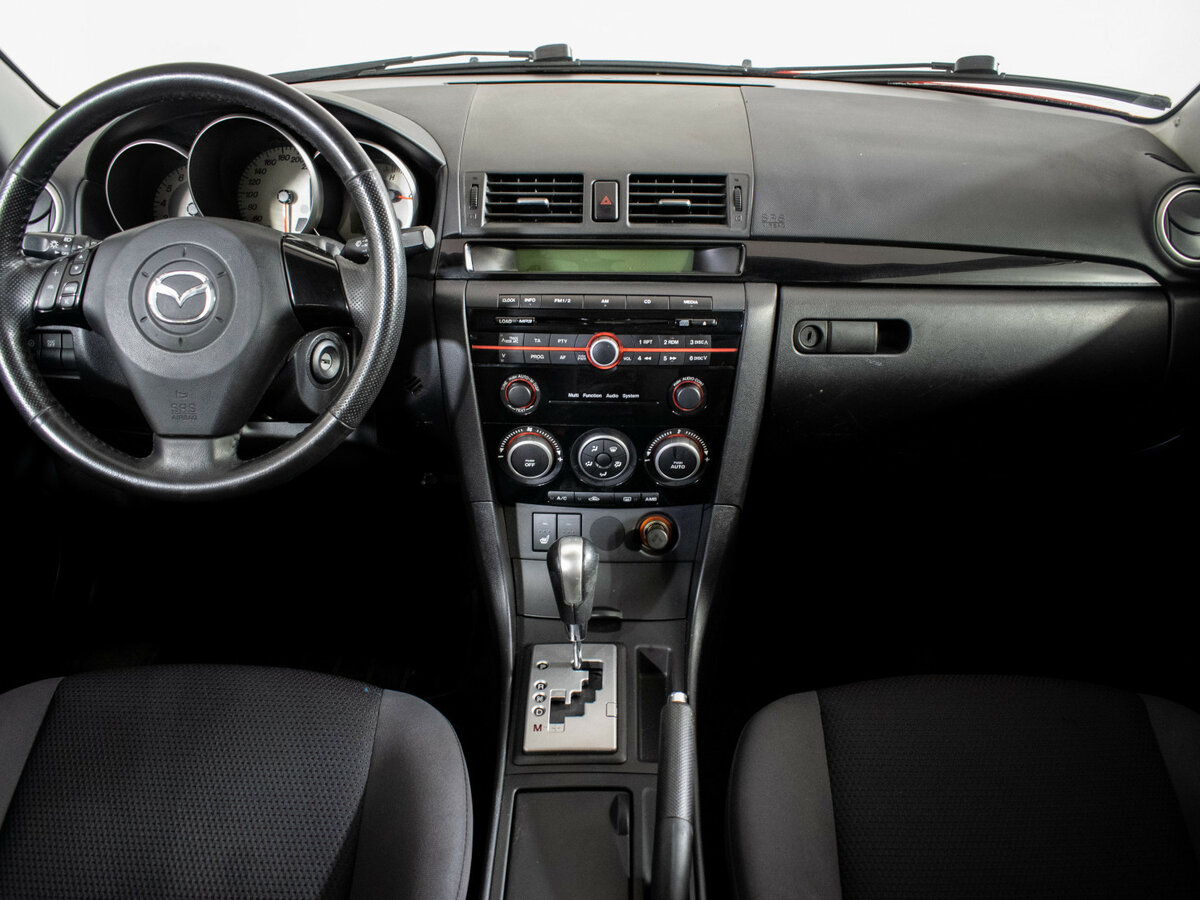 Mazda 3 с пробегом — 2008 год. Фото: #10