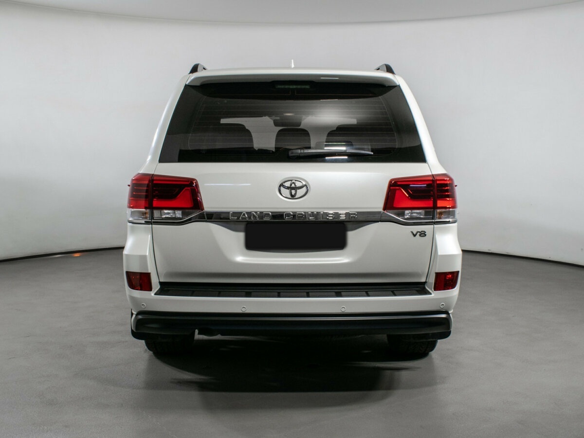 Toyota Land Cruiser с пробегом — 2017 год. Фото: #5