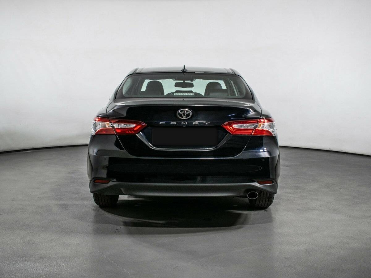 Toyota Camry с пробегом — 2020 год. Фото: #5