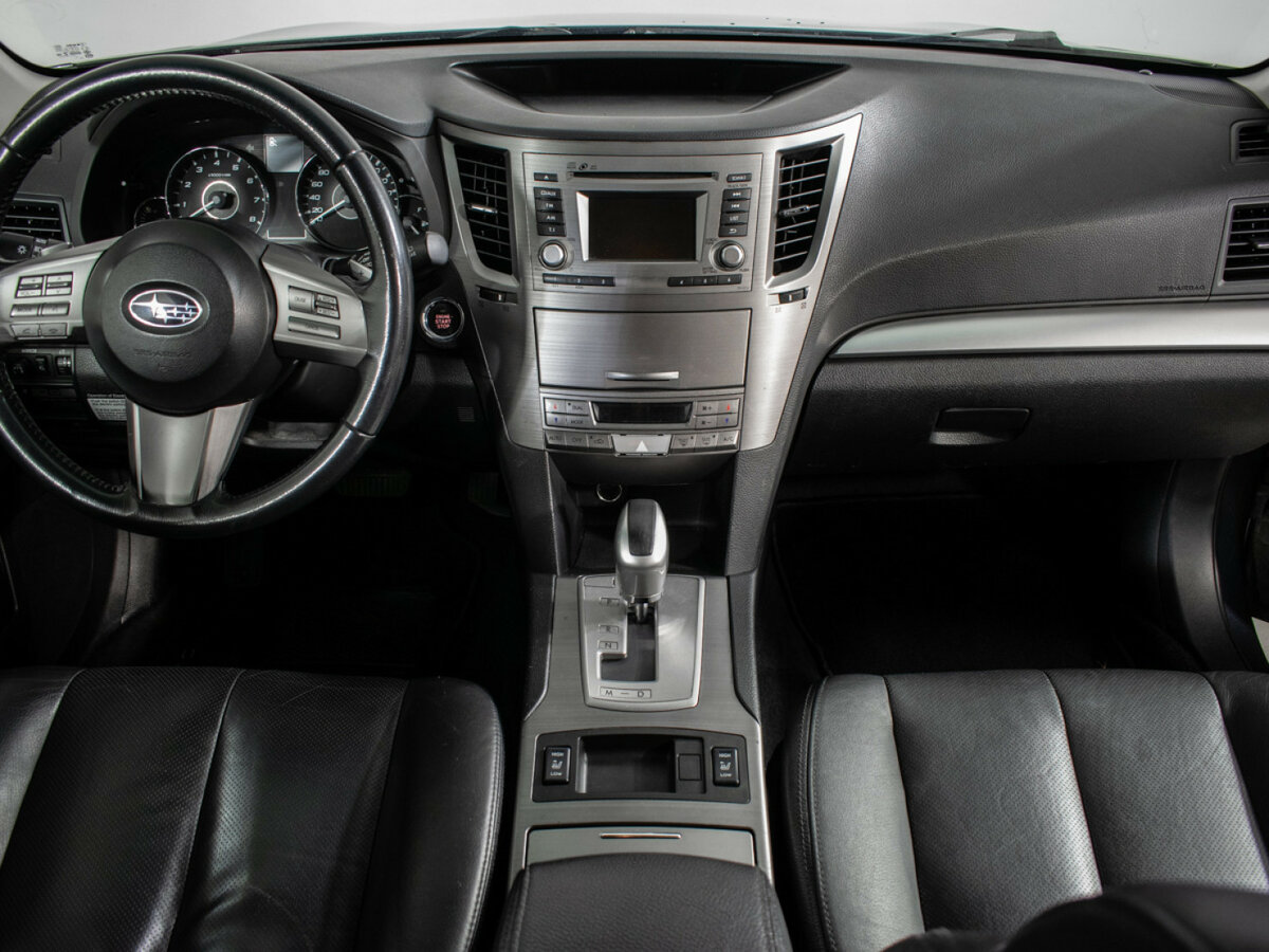 Subaru Outback с пробегом — 2011 год. Фото: #10