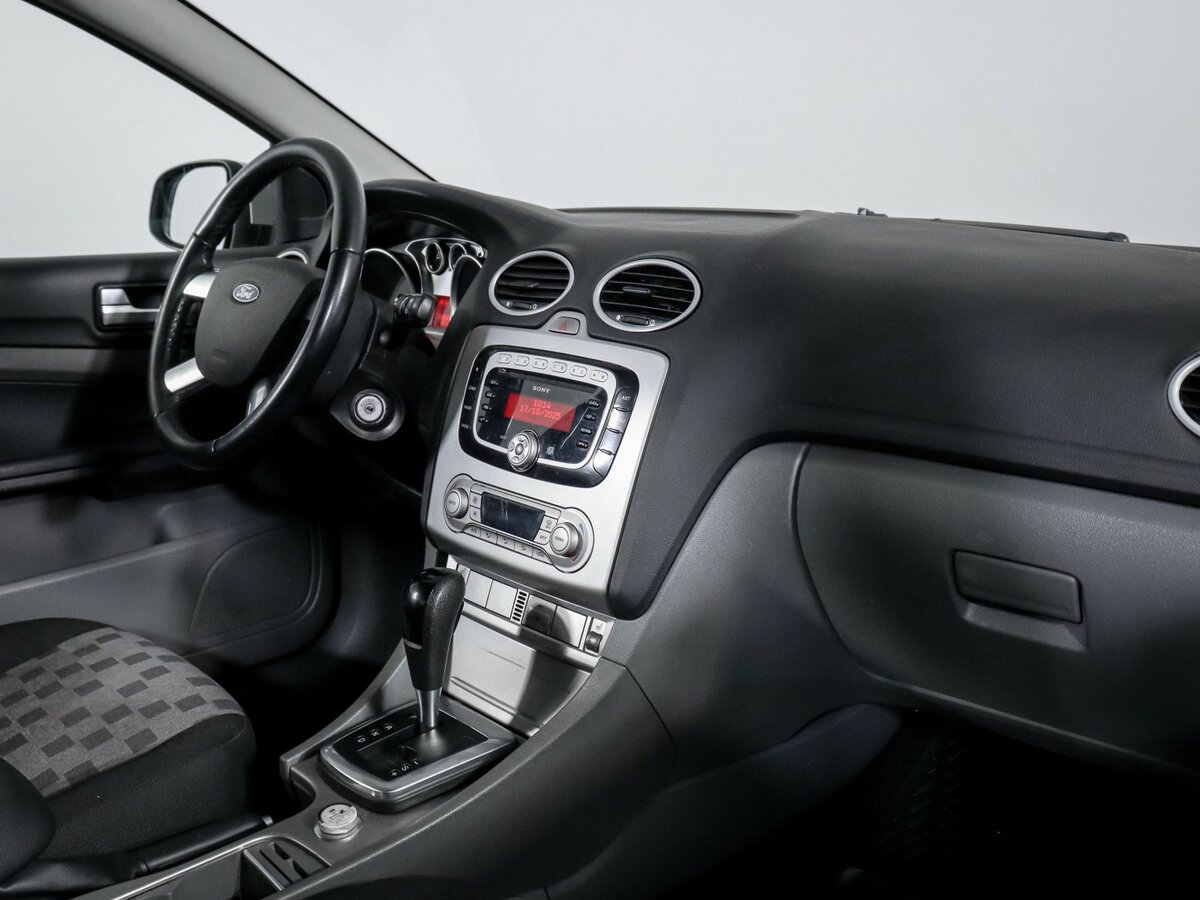 Ford Focus с пробегом — 2009 год. Фото: #6