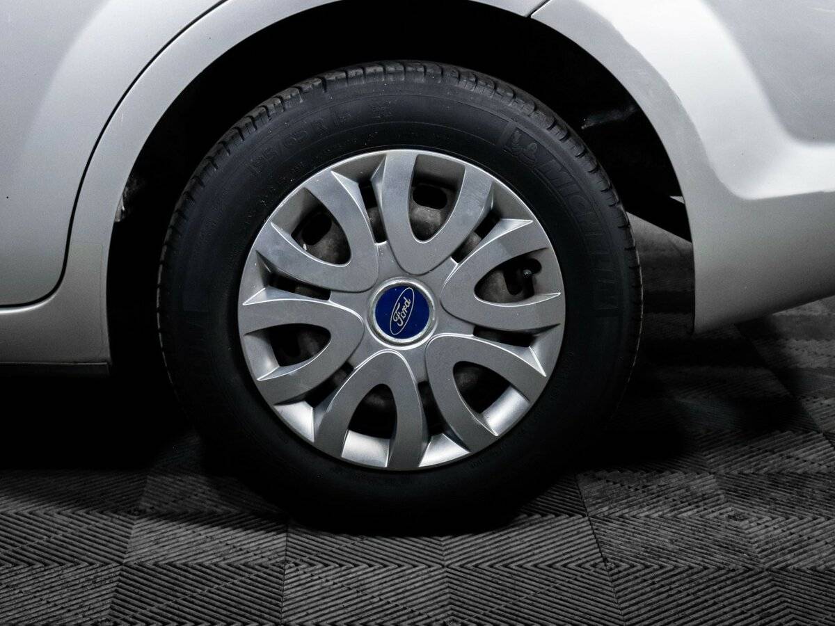 Ford Focus с пробегом — 2009 год. Фото: #12