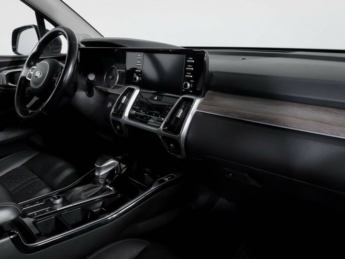 Kia Sorento с пробегом — 2020 год. Фото: #8