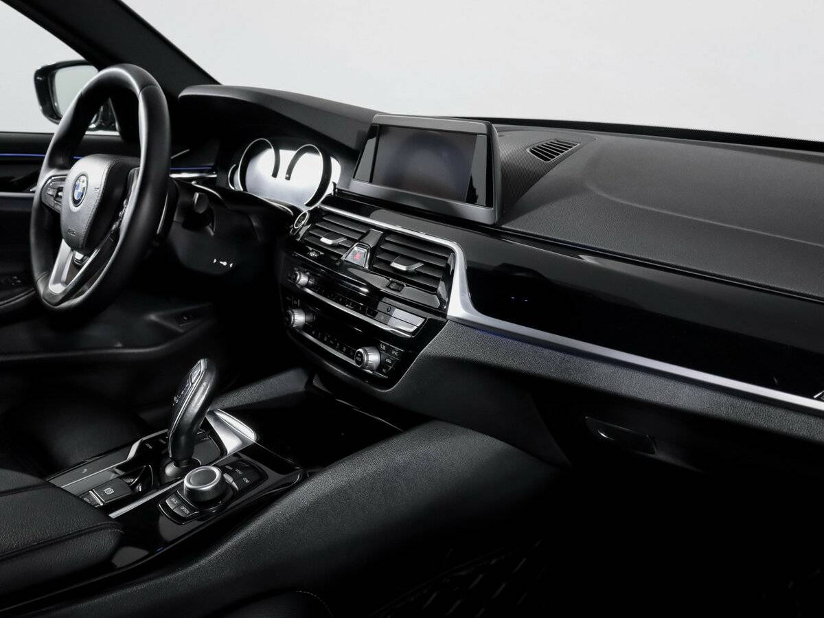 BMW 5 серии с пробегом — 2019 год. Фото: #8