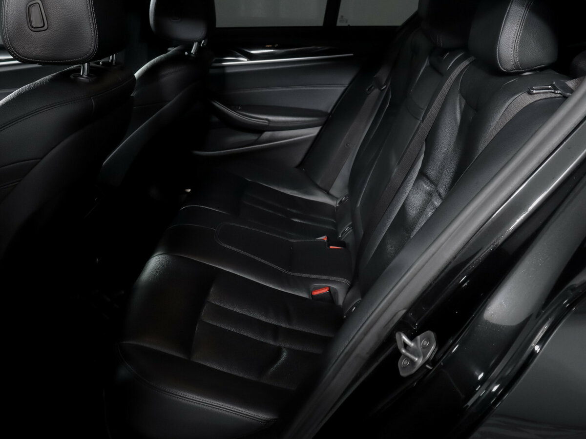 BMW 5 серии с пробегом — 2019 год. Фото: #9