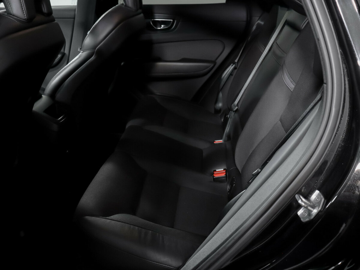 Volvo XC60 с пробегом — 2021 год. Фото: #9