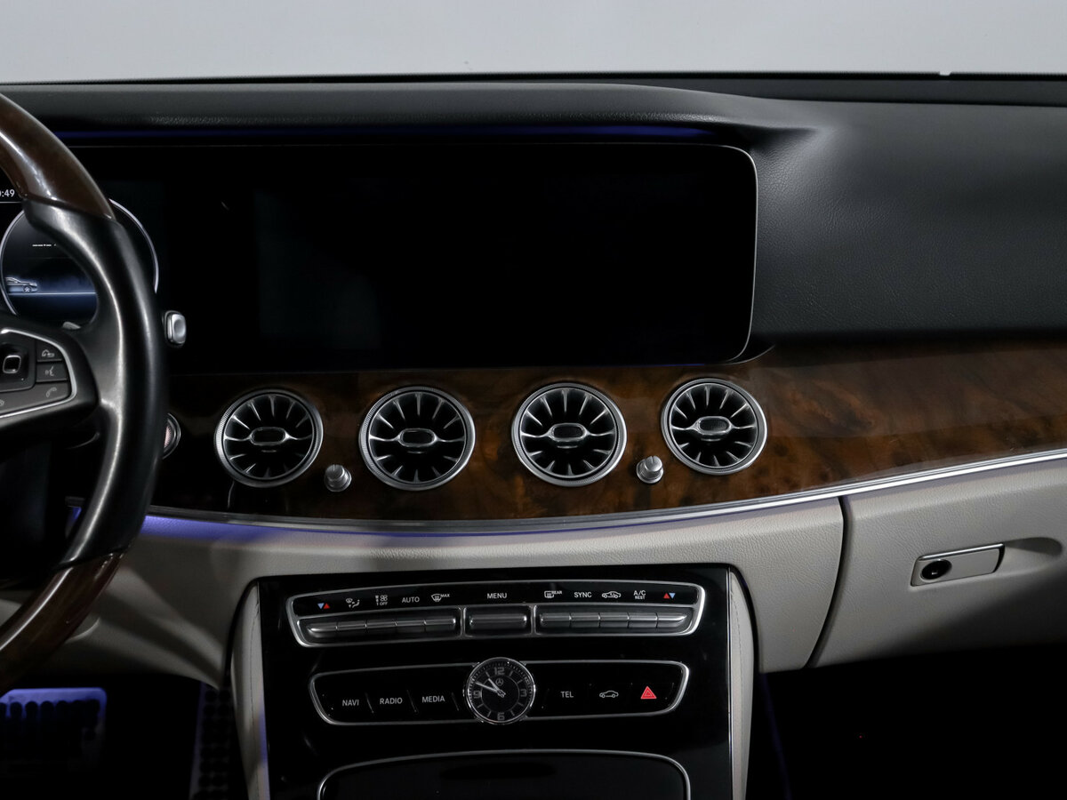 Mercedes-Benz E-Класс с пробегом — 2017 год. Фото: #12