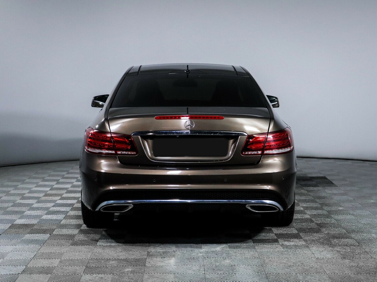 Mercedes-Benz E-Класс с пробегом — 2014 год. Фото: #5