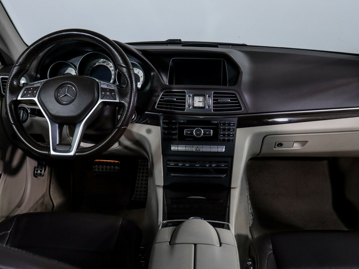 Mercedes-Benz E-Класс с пробегом — 2014 год. Фото: #11