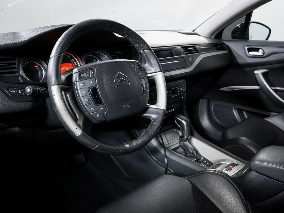 Citroen C5 с пробегом — 2011 год. Фото: #10