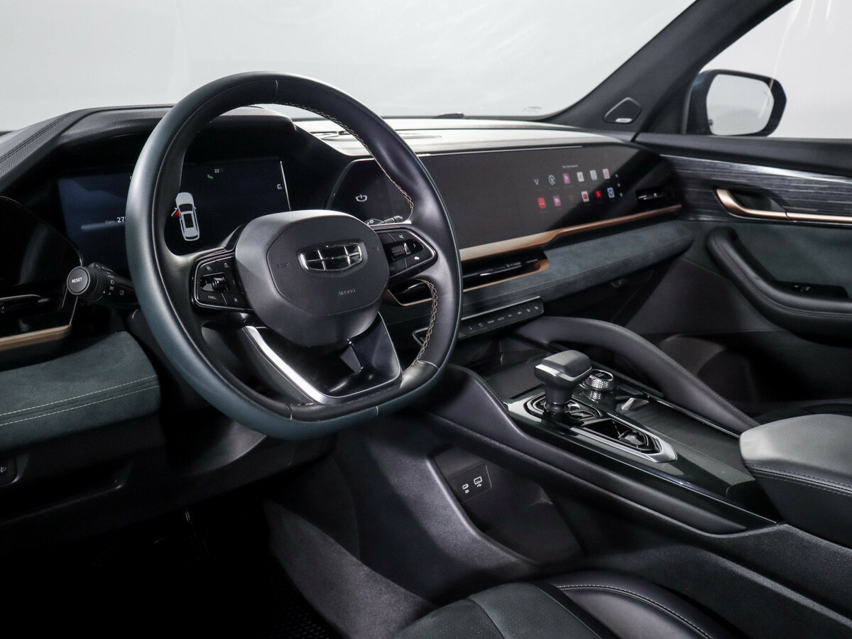 Geely Monjaro с пробегом — 2023 год. Фото: #10