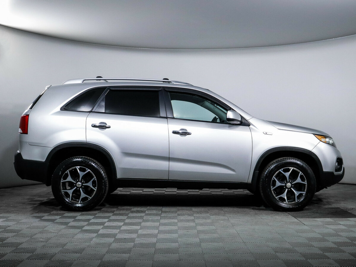 Kia Sorento с пробегом — 2011 год. Фото: #3