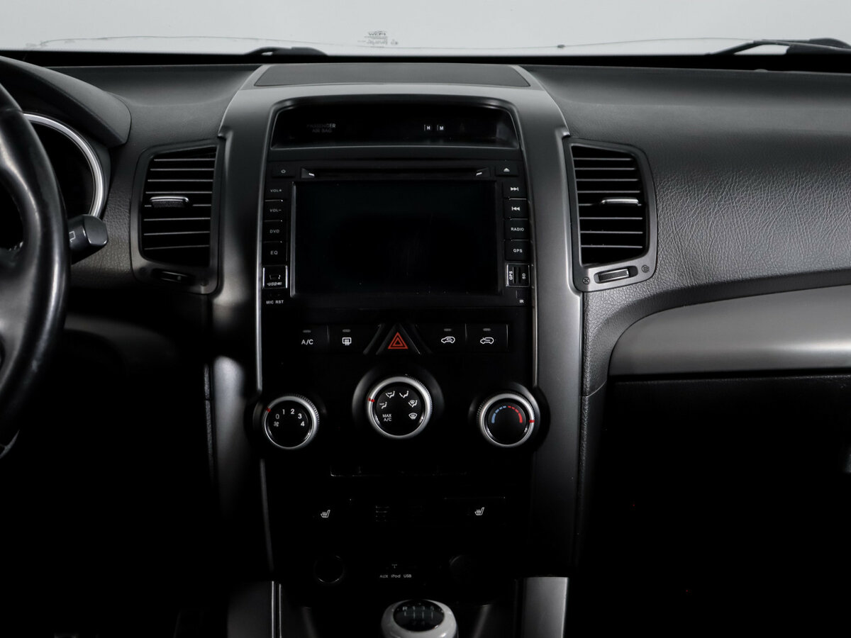 Kia Sorento с пробегом — 2011 год. Фото: #12