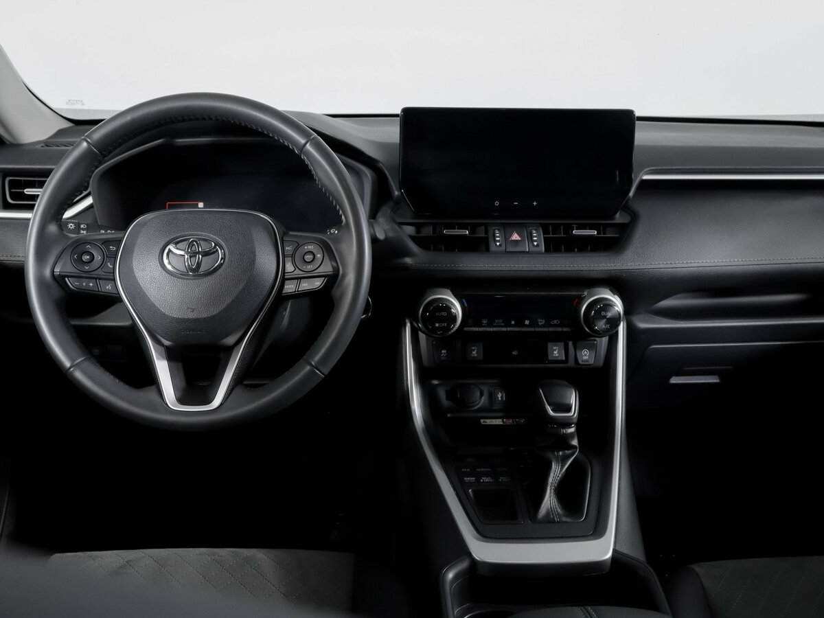 Toyota RAV4 с пробегом — 2024 год. Фото: #11