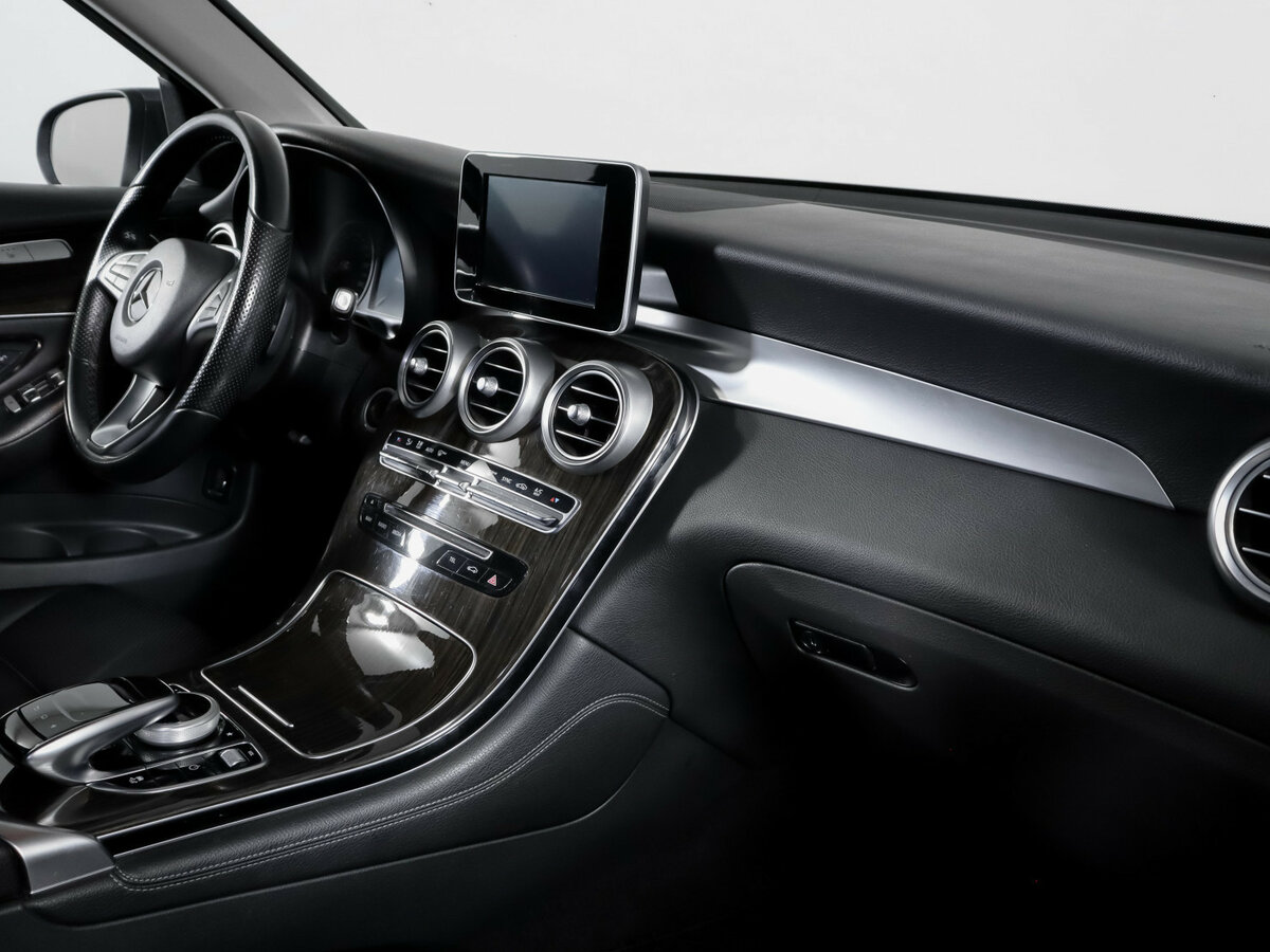 Mercedes-Benz GLC с пробегом — 2016 год. Фото: #8