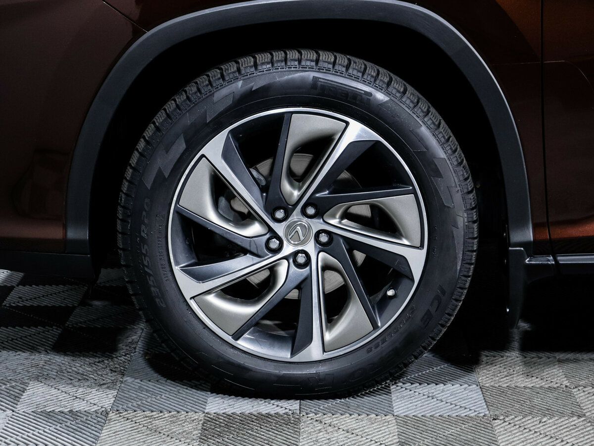 Lexus RX с пробегом — 2016 год. Фото: #12