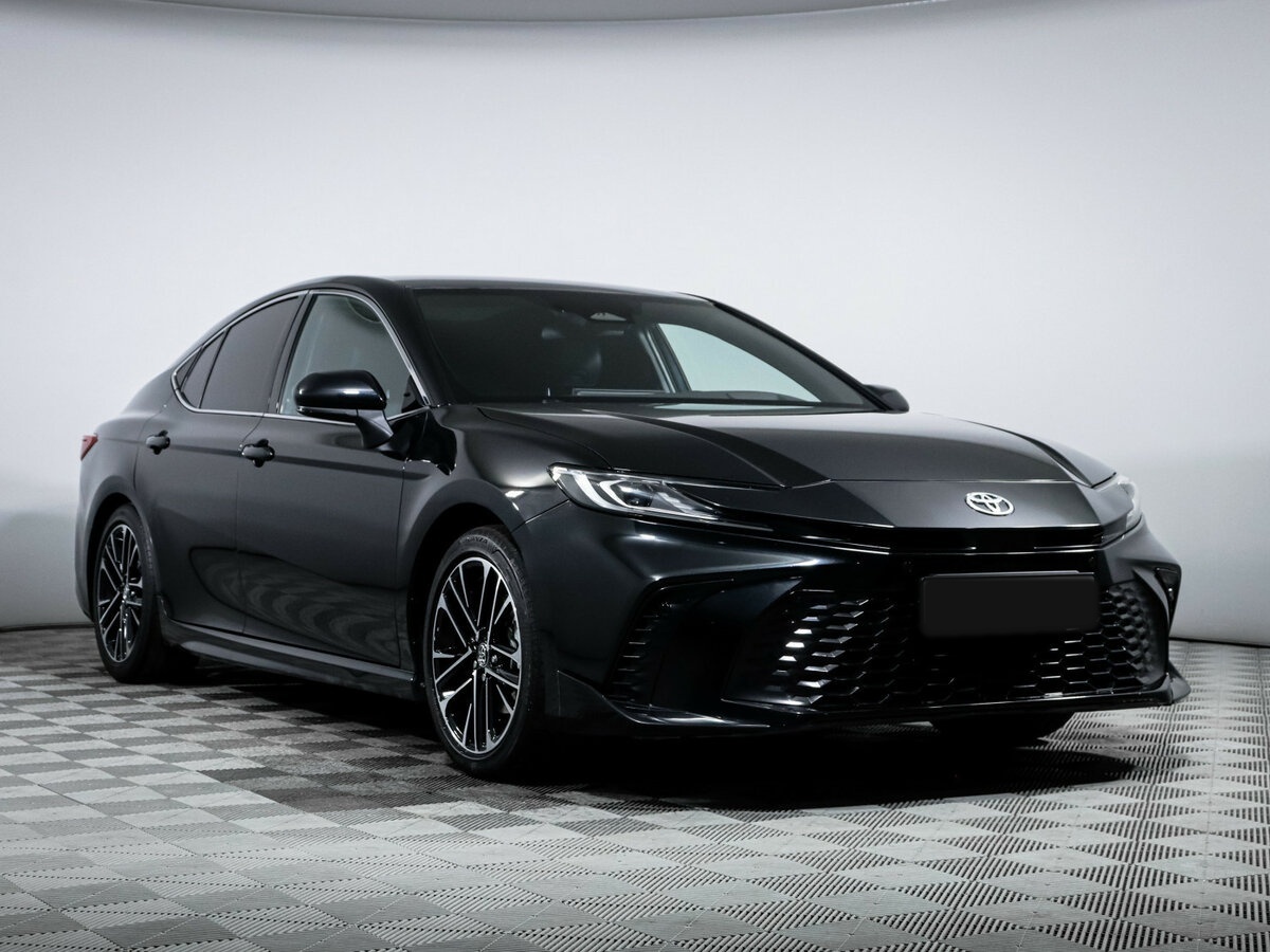 Toyota Camry с пробегом — 2024 год. Фото: #2