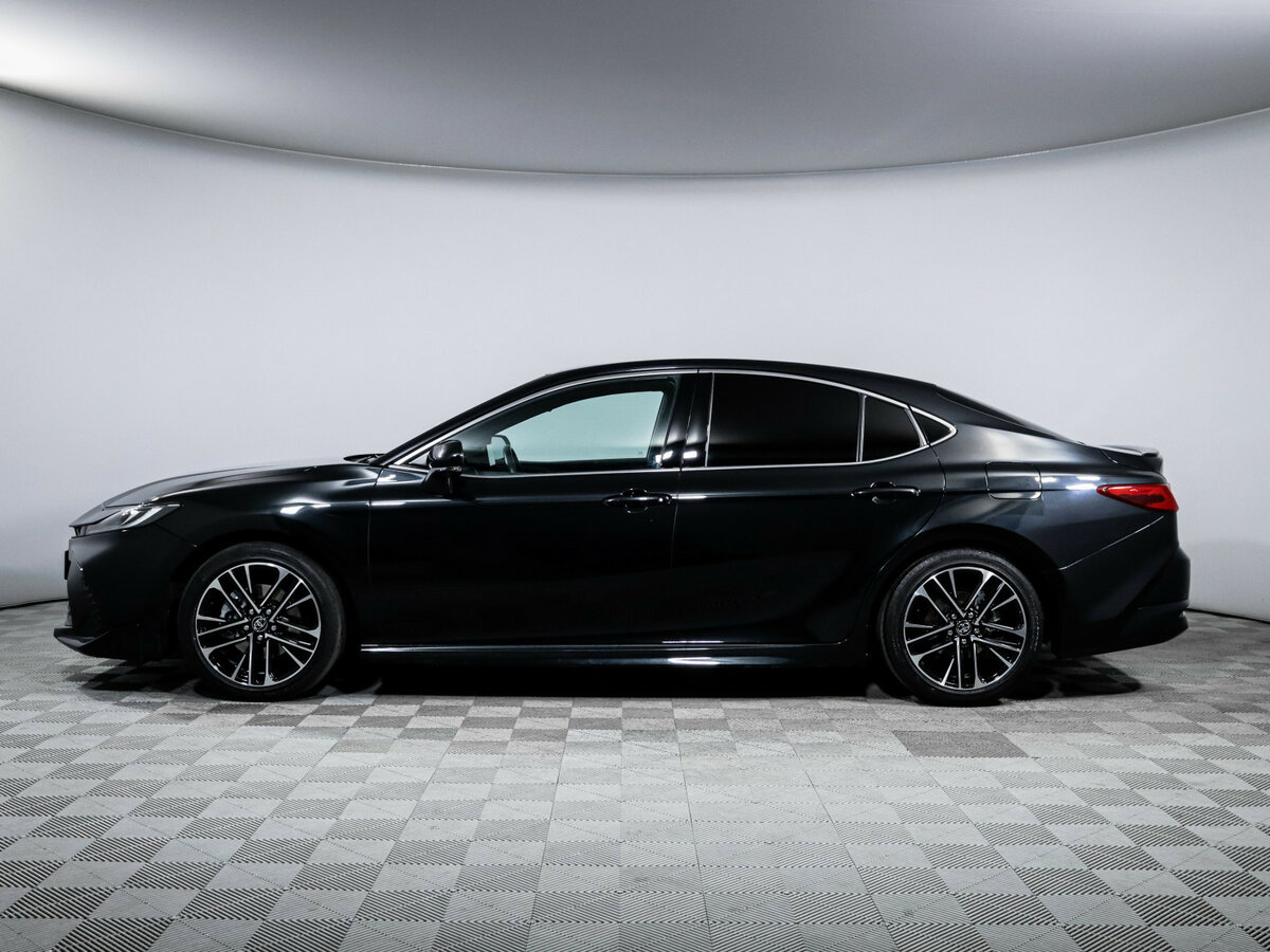 Toyota Camry с пробегом — 2024 год. Фото: #7