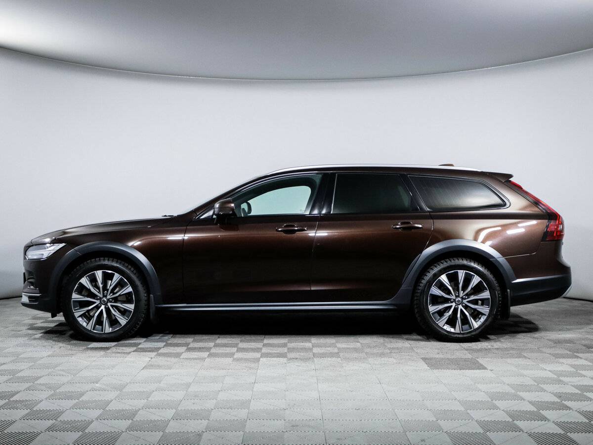 Volvo V90 Cross Country с пробегом — 2021 год. Фото: #7