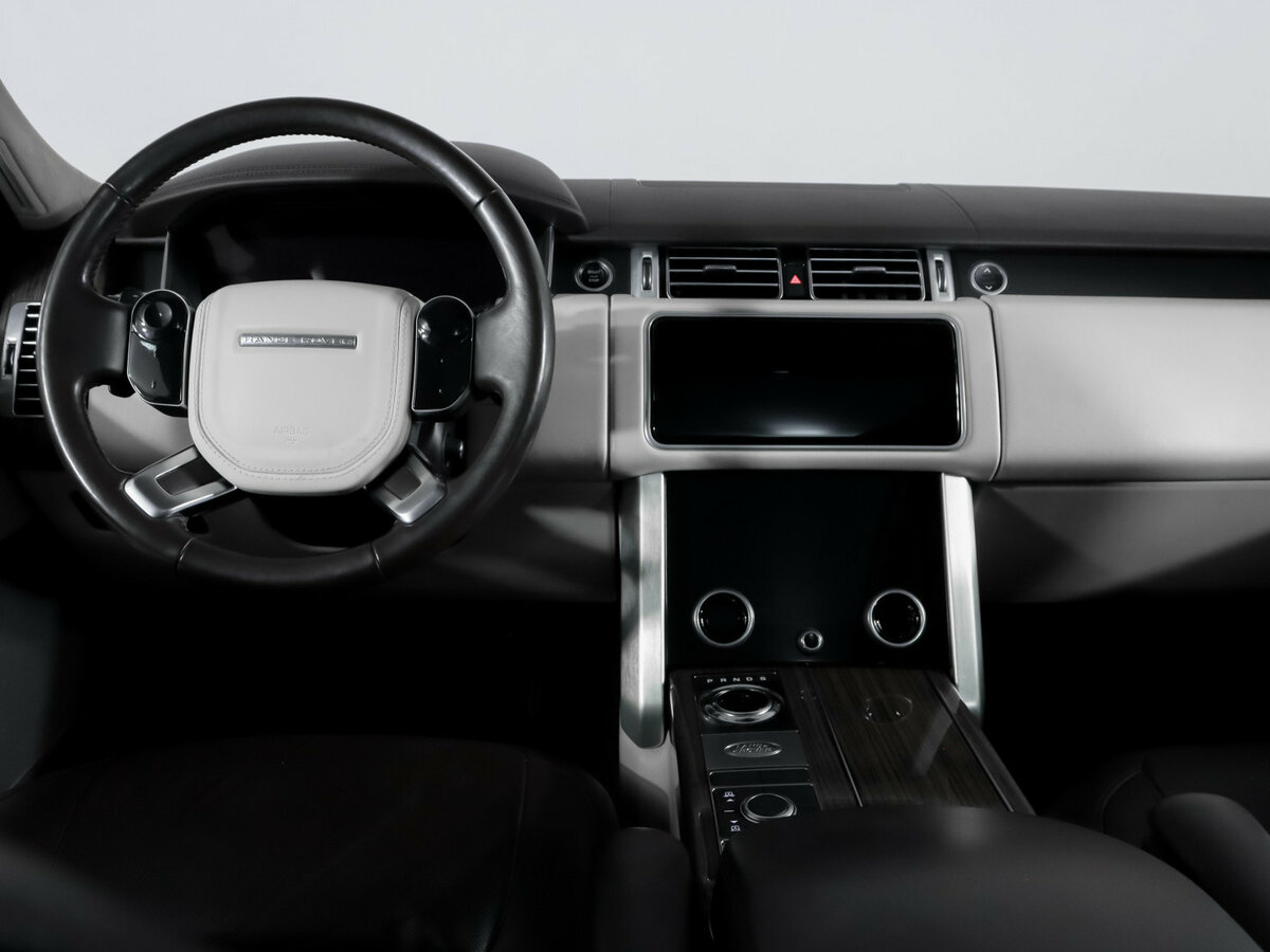 Land Rover Range Rover с пробегом — 2018 год. Фото: #11