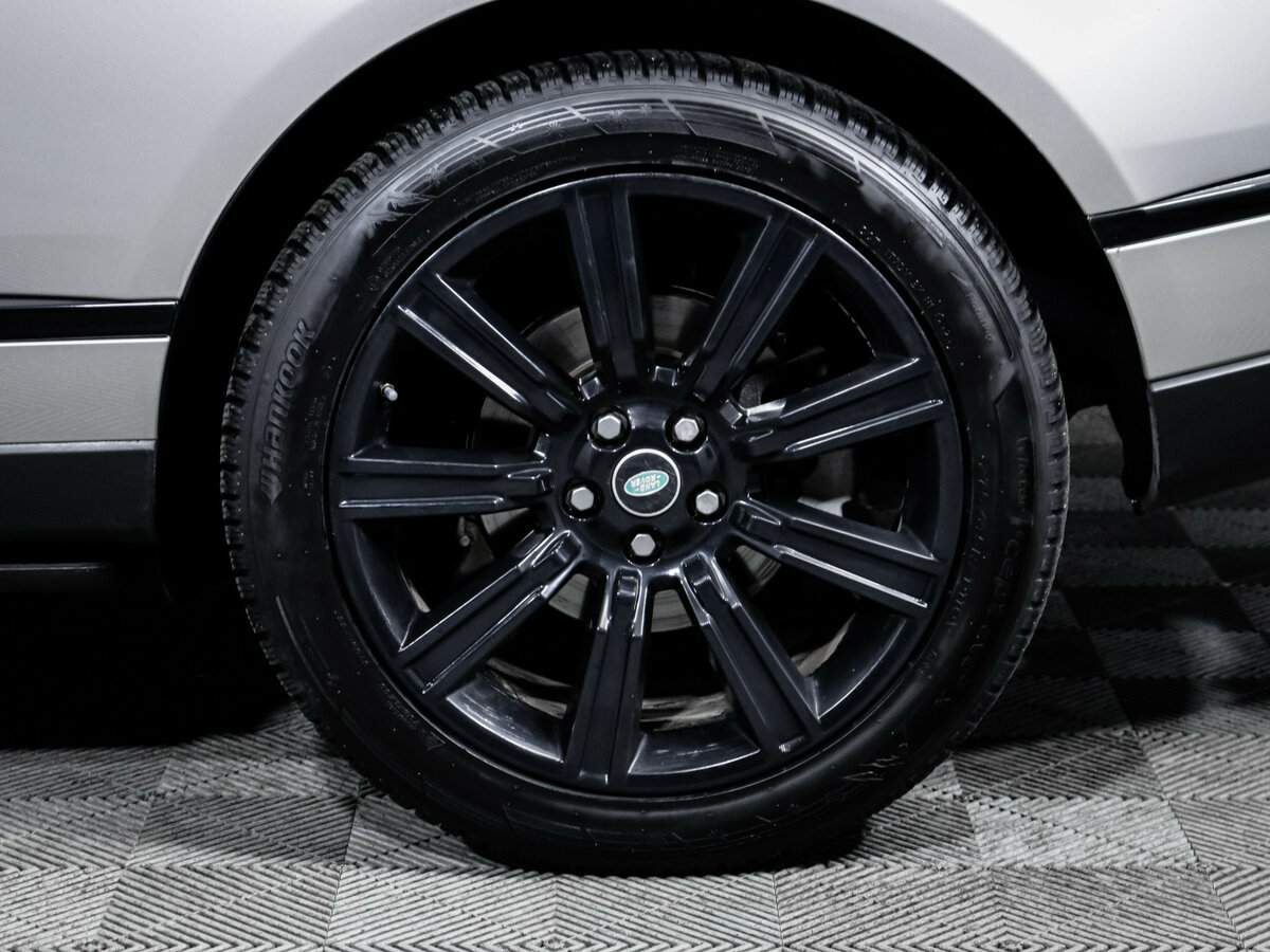 Land Rover Range Rover с пробегом — 2018 год. Фото: #14