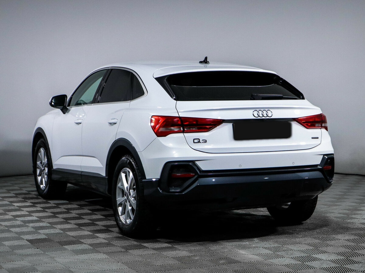 Audi Q3 Sportback с пробегом — 2020 год. Фото: #4