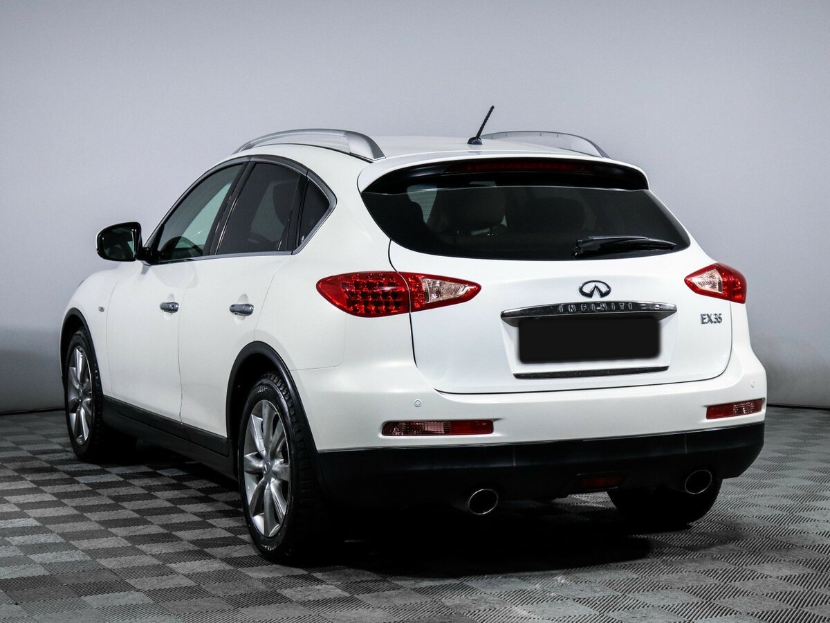 Infiniti EX с пробегом — 2008 год. Фото: #6