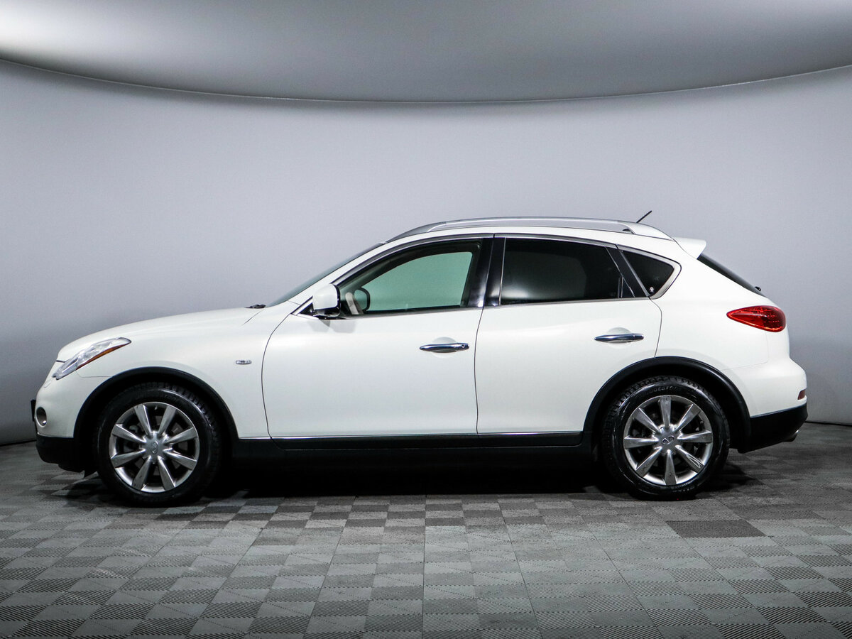 Infiniti EX с пробегом — 2008 год. Фото: #7