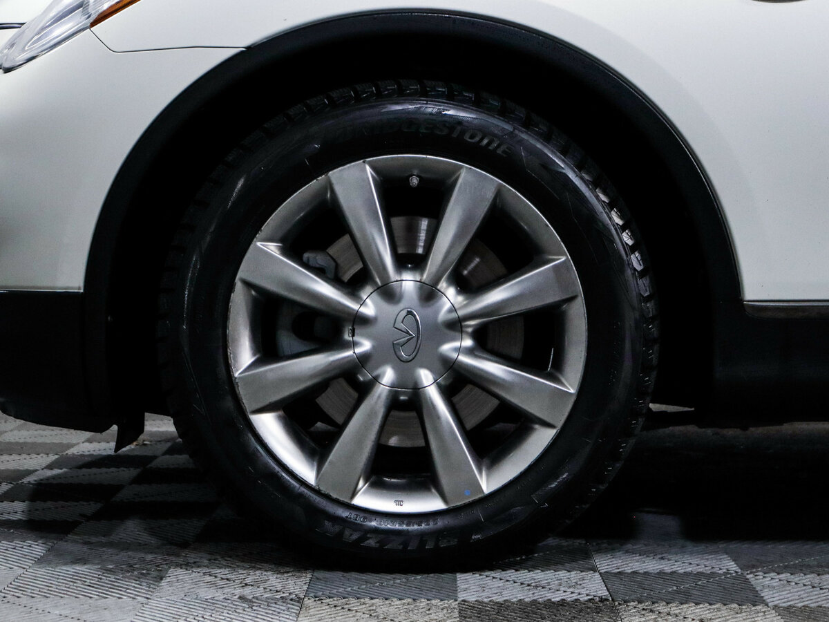 Infiniti EX с пробегом — 2008 год. Фото: #14