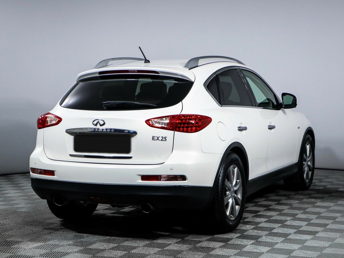 Infiniti EX с пробегом — 2012 год. Фото: #3