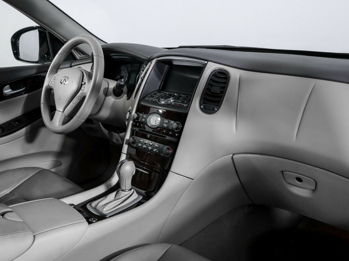 Infiniti EX с пробегом — 2012 год. Фото: #6