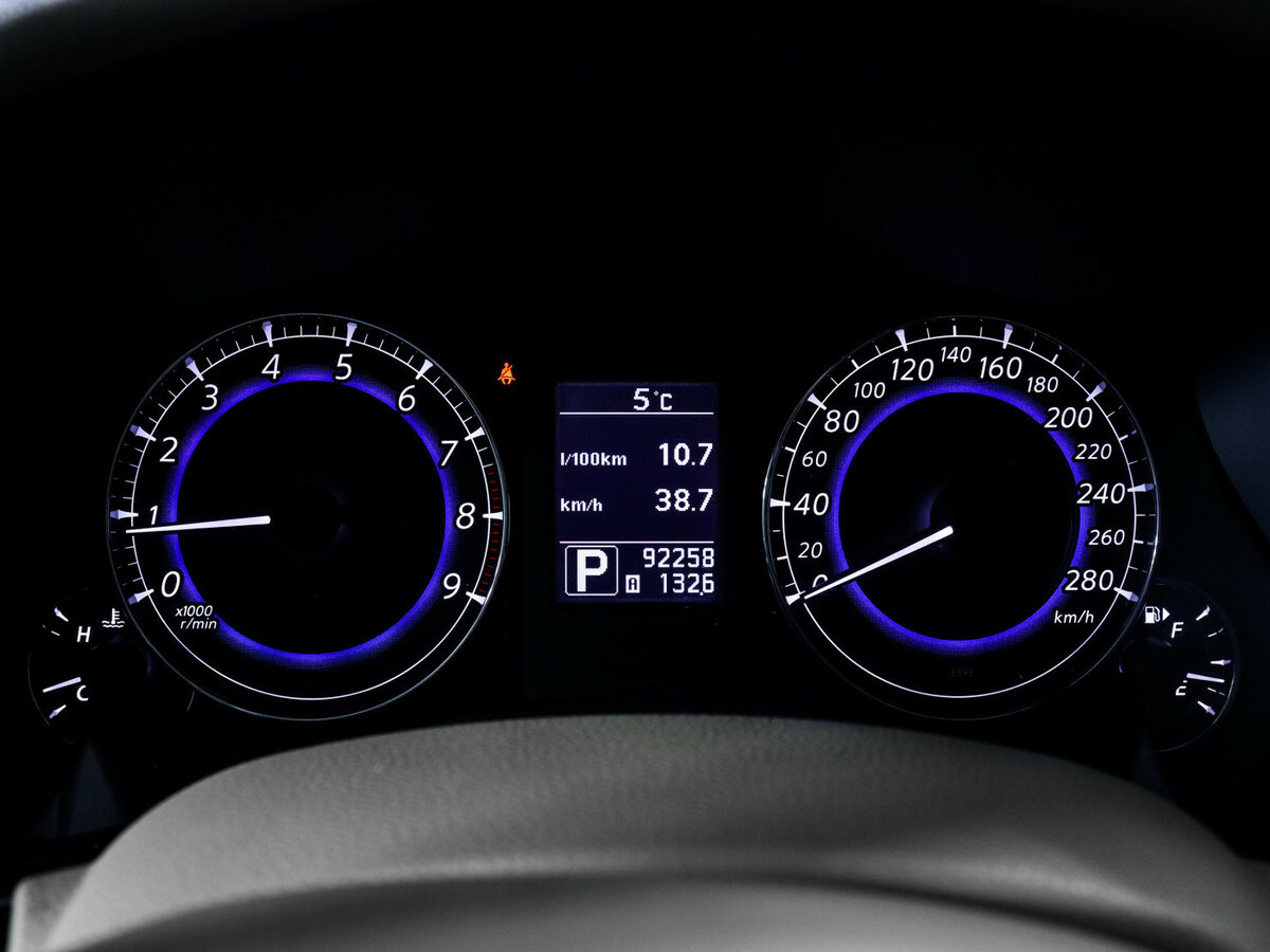 Infiniti EX с пробегом — 2012 год. Фото: #8