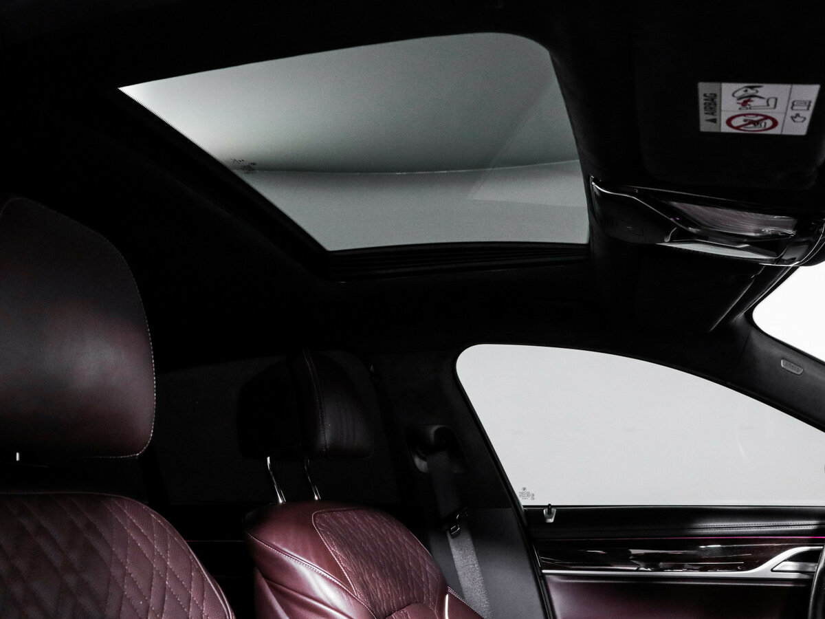 BMW 7 серии с пробегом — 2020 год. Фото: #16