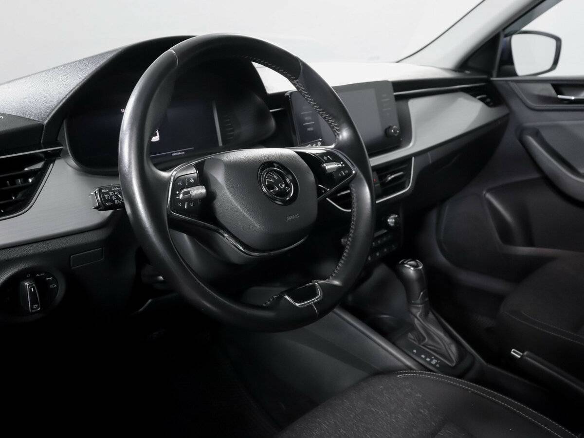 Skoda Rapid с пробегом — 2021 год. Фото: #11